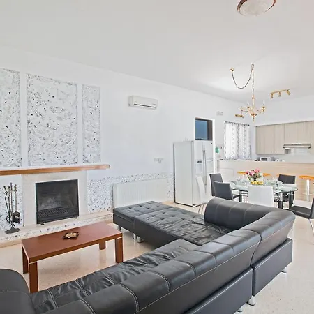 Napa Nissi House أيا نابا