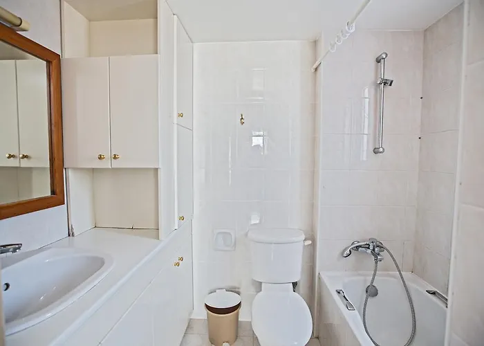 別荘 Napa Nissi House アヤナパ